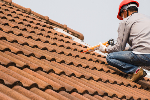 How to Locate a Roof Leak in 5 Easy Steps